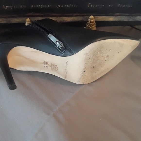 Ladies via Spiga booties - Picture 6 of 8